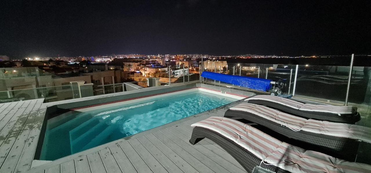 Apartment 3 Bdr Penthouse With Red Sea View- By Amdar Eilat